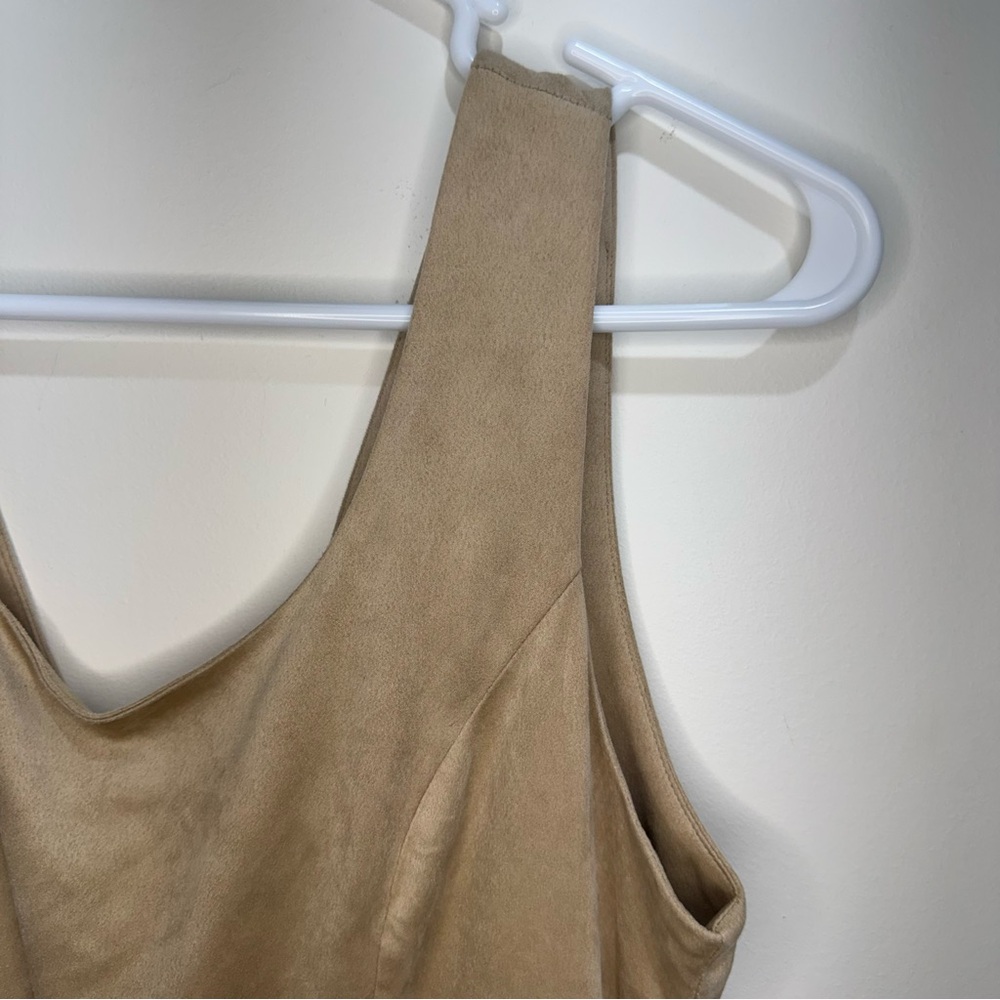 Chelsea & Violet Tan Faux Suede Fringe Sleeveless Mini Dress Size S NWT - Picture 4 of 10